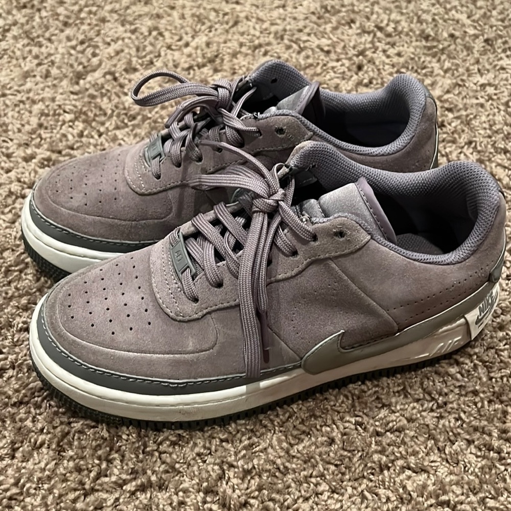 Nike Jesters